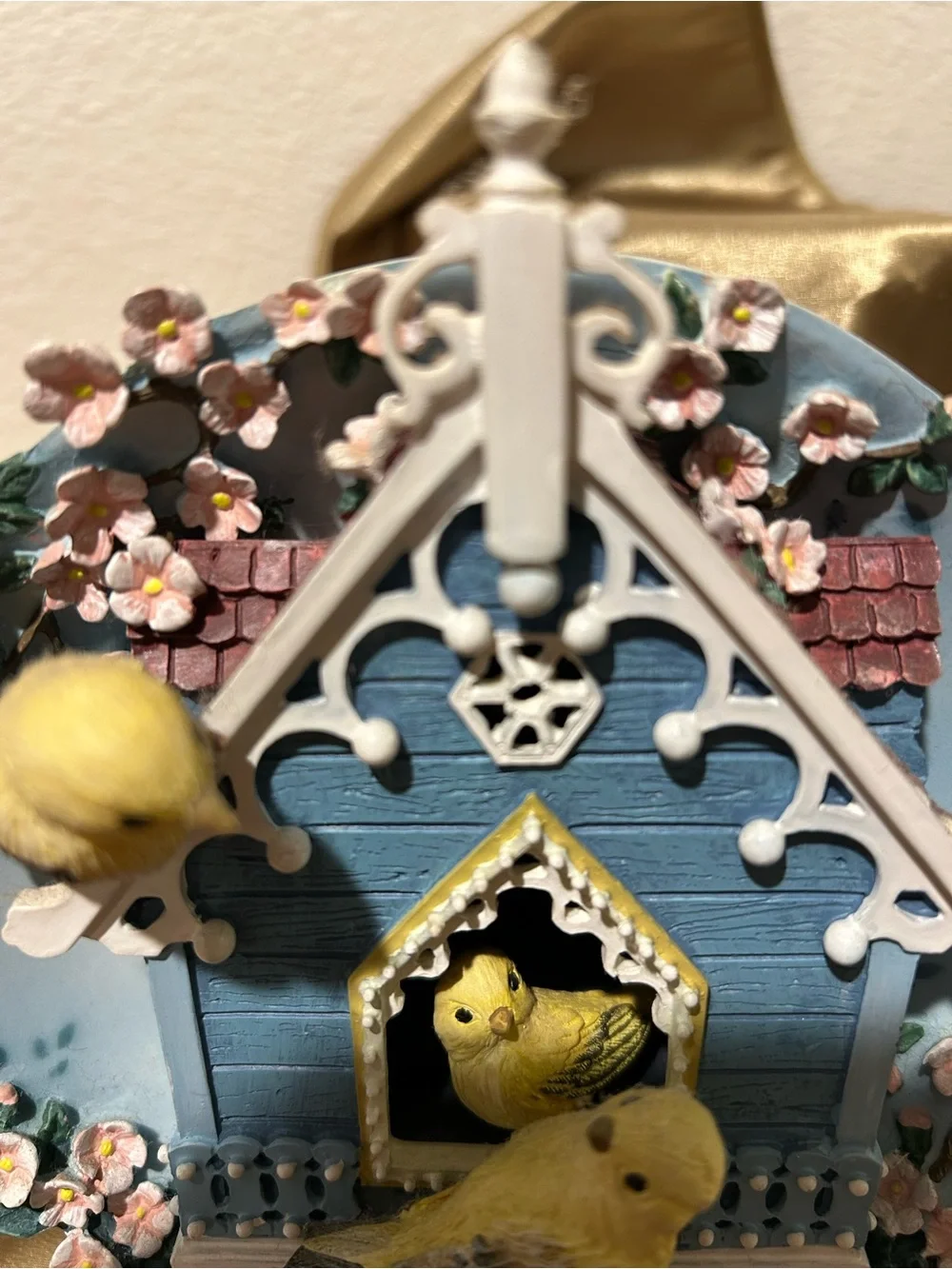 The Bradford Exchange Vintage Blue Birdhouse Plaque with Yellow Songbirds